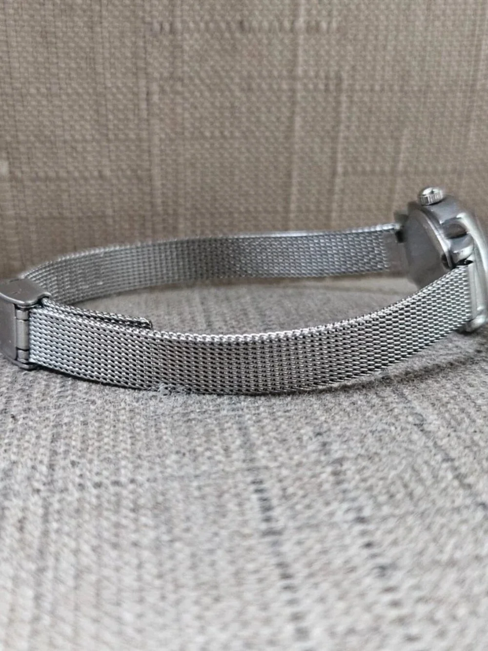 Mudd Women Wristwatch Purple Face Silver Tone Mesh Chain Band Analog Wrist Watch